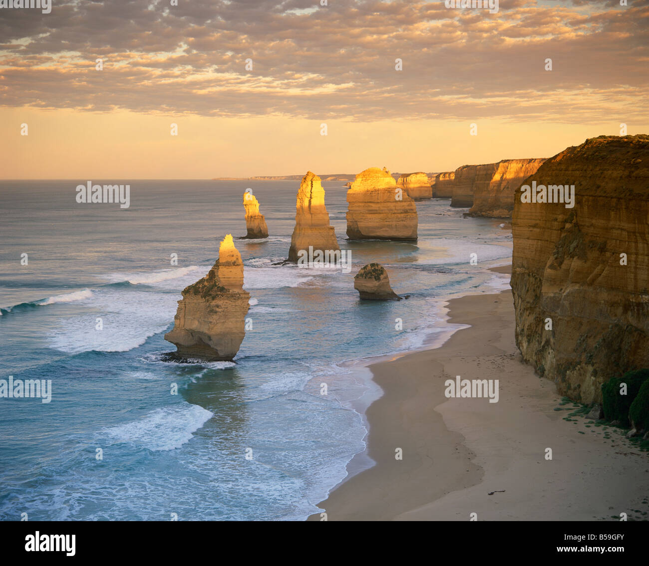Die zwölf Apostel an der Great Ocean Road Victoria Australien G Hellier Stockfoto