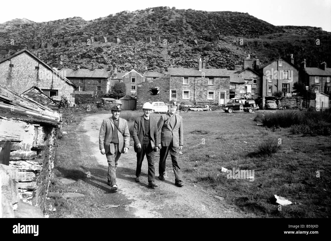 : Bergbau: Großbritanniens hässlichsten Beauty Spot: Blaenau Ffestiniog, einem walisischen Schieferabbau Dorf, wo die Giat Schlacke Staats- Stockfoto