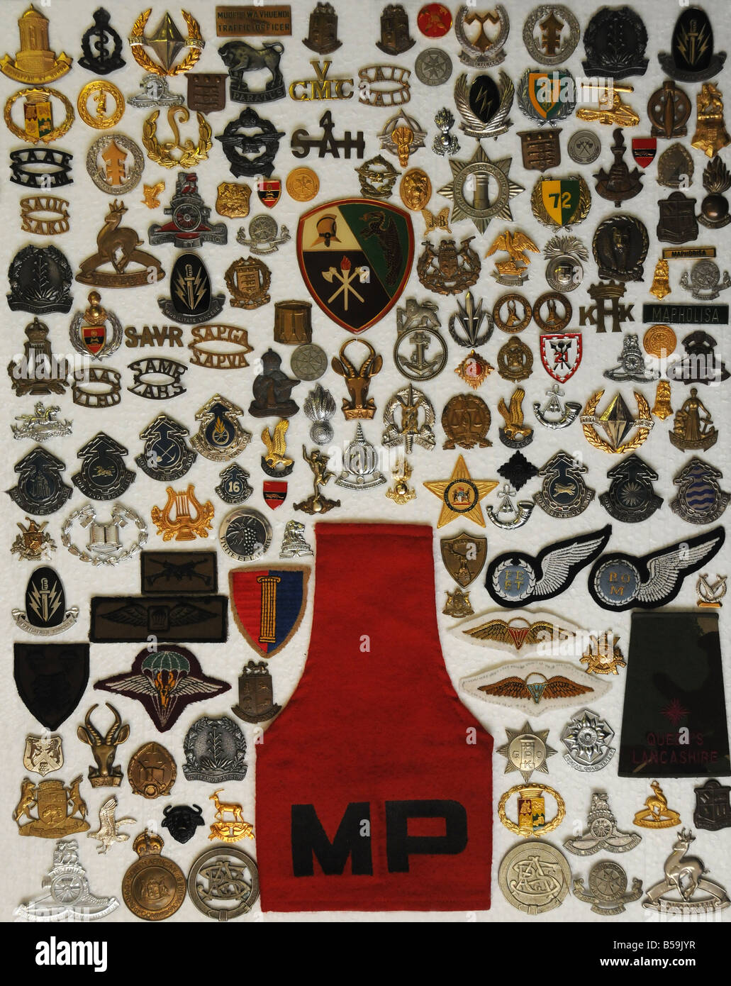 Militärische Abzeichen und Insignien von Südafrika und Heimat Stockfoto
