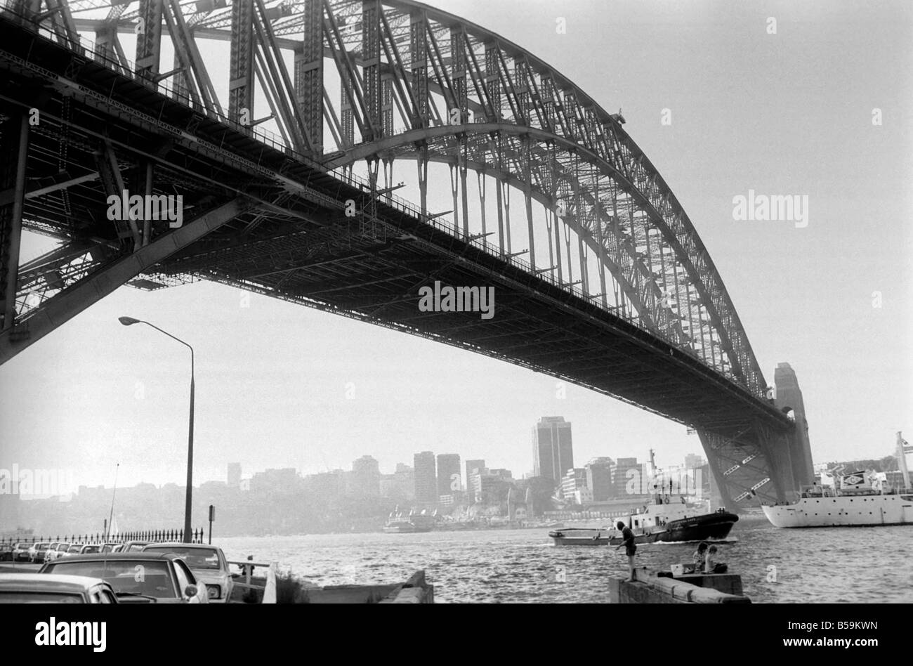 Blick auf Sydney Harbour Bridge in New South Wales, Australien. &#13; &#10; April 1975 &#13; &#10; 75-2101-012 Stockfoto