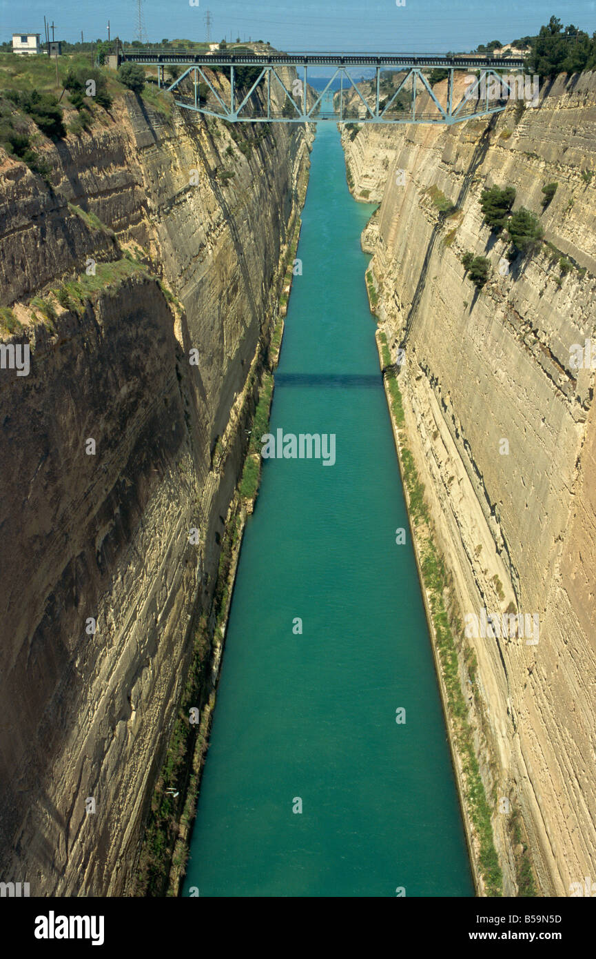Canal of corinth Fotos und Bildmaterial in hoher Auflösung Alamy