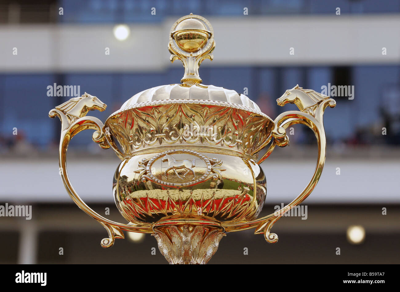 Den Pokal für den Sieger der Dubai World Cup, Dubai, Vereinigte Arabische Emirate Stockfoto