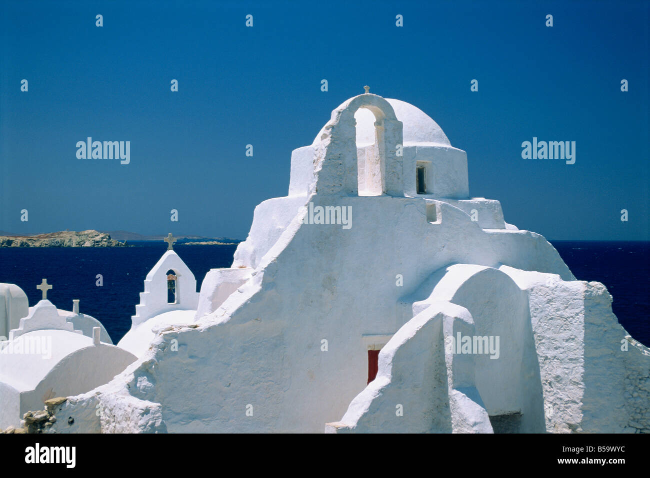 Weiß getünchte Paraportiani Kirche auf Mykonos Kykladen Inseln griechische Inseln Griechenland Europa Stockfoto