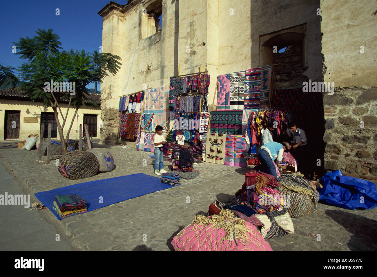 Lokalen indischen Souvenirstände, Antigua, Guatemala, Mittelamerika Stockfoto