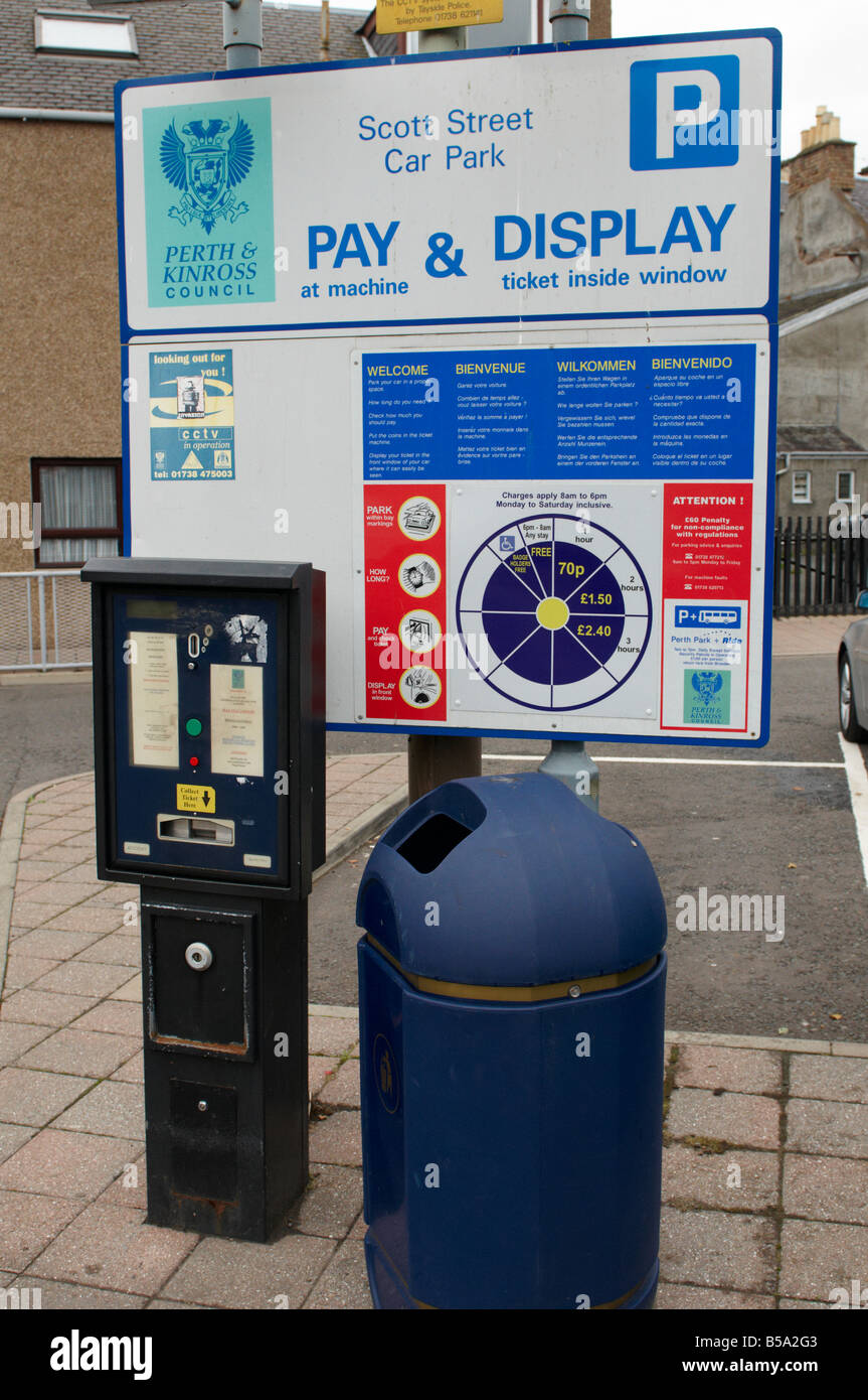 Perth Schottland UK Scot Straße Parkplatz Perth und Kinross Rat Stockfoto