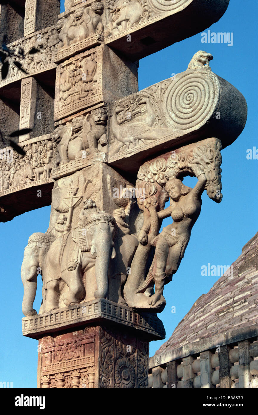 Detail der Ost-Tor der große Stupa Sanchi, UNESCO World Heritage Site, in der Nähe von Bhopal, Staat Madhya Pradesh, Indien Stockfoto