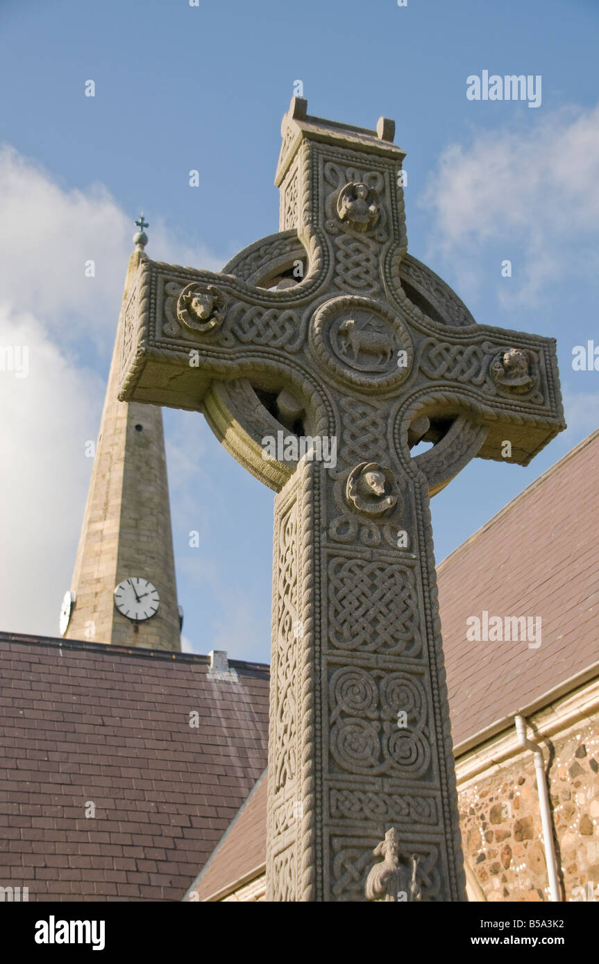 Reich verzierte Keltisches Kreuz, St.-Nikolaus-Kirche, Carrickfergus Stockfoto