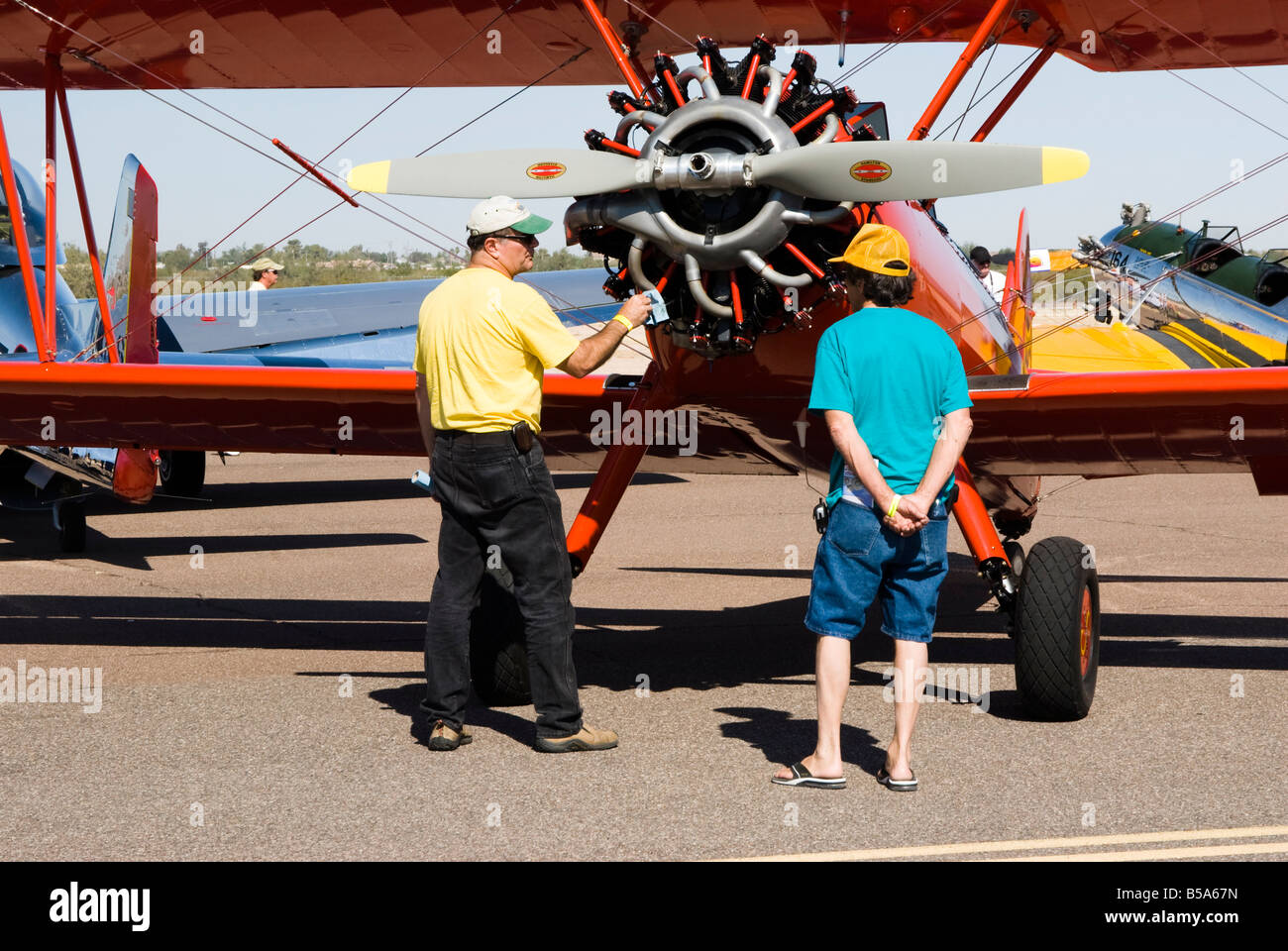 Antike Stearman Flugzeuge auf dem Display an der Copperstate-Fly in in Arizona Stockfoto