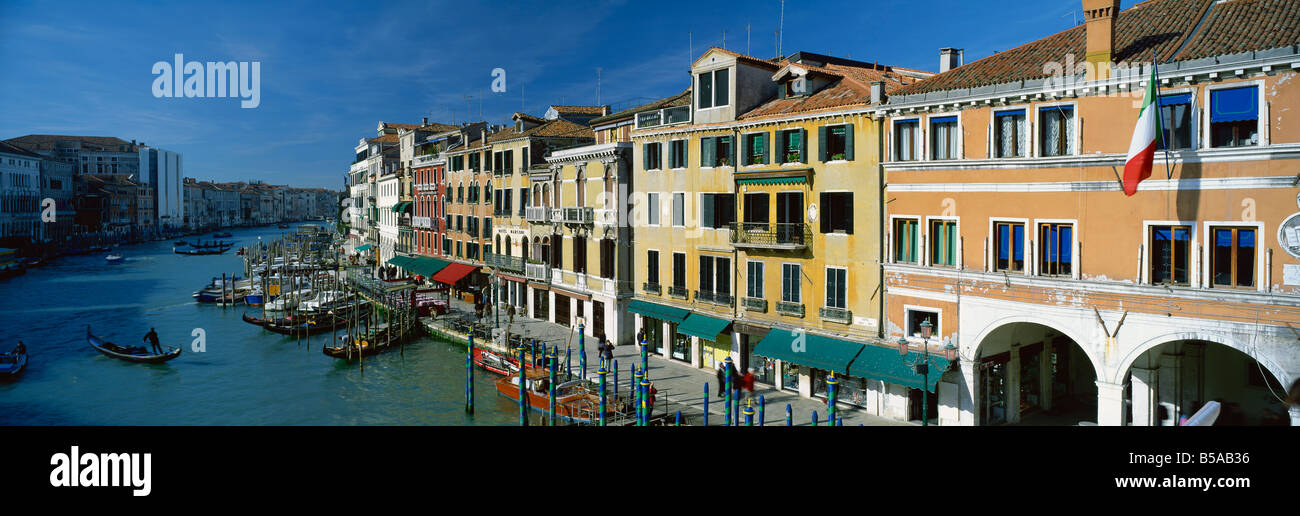 Blick auf Canal Grande von Rialtobrücke Venedig UNESCO World Heritage Site Veneto Italien Europa Stockfoto