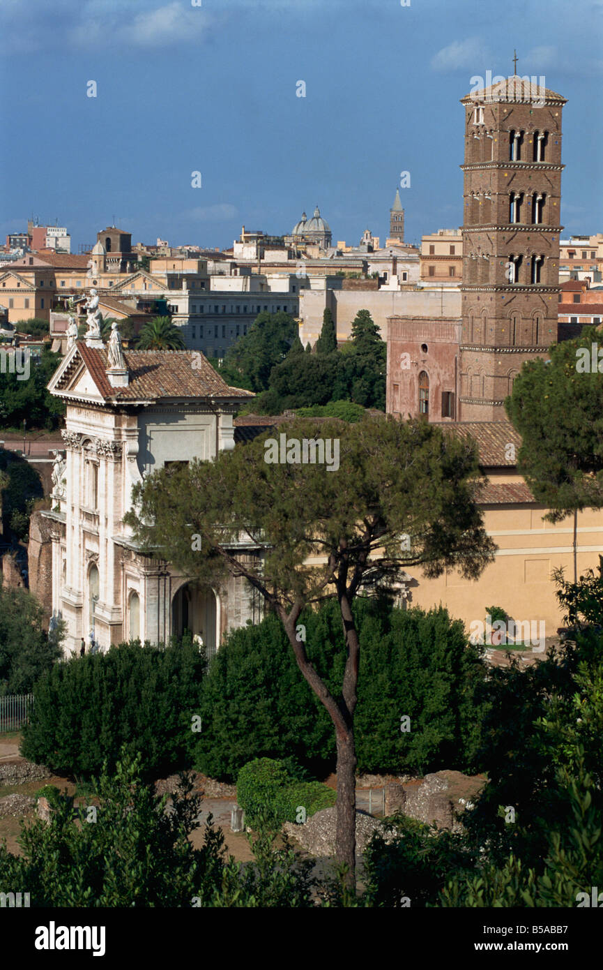 Foro Romano das Forum und die Stadt Skyline aus Palatino Rom Latium Italien G Thouvenin gesehen Stockfoto
