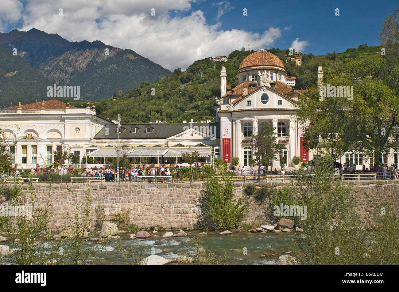 Civic Center und Konzertsaal genutzt, Meran, Sud Tirol, westlichen Dolomiten, Italien, Europa Stockfoto