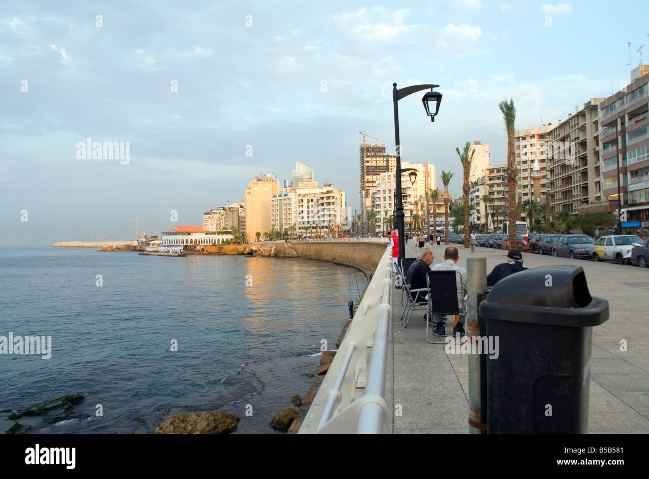 Klippe Straße Libanon Beirut Stockfoto