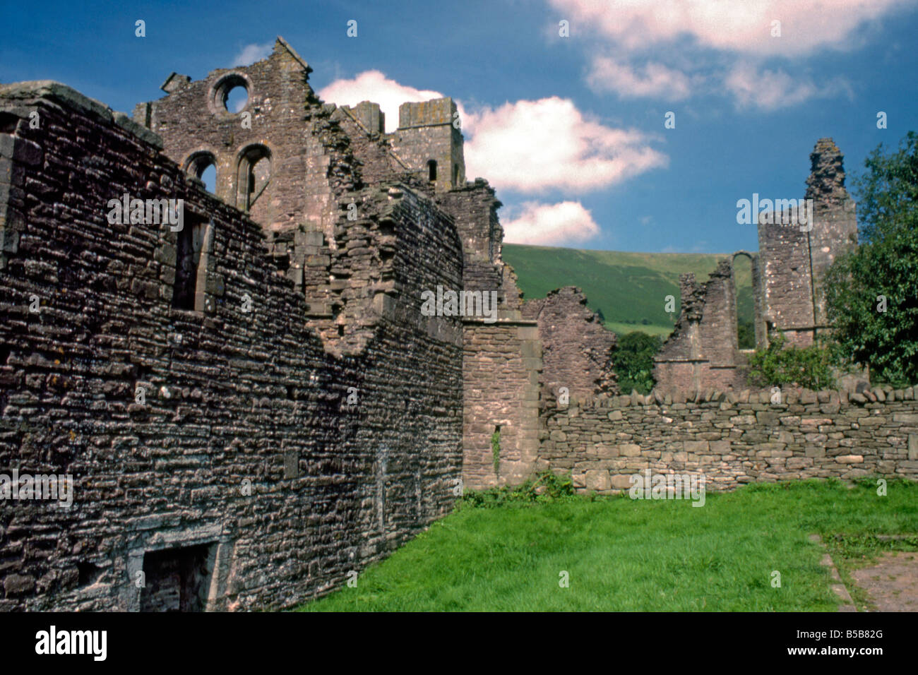 Ruinen von Llanthony Abbey Stockfoto