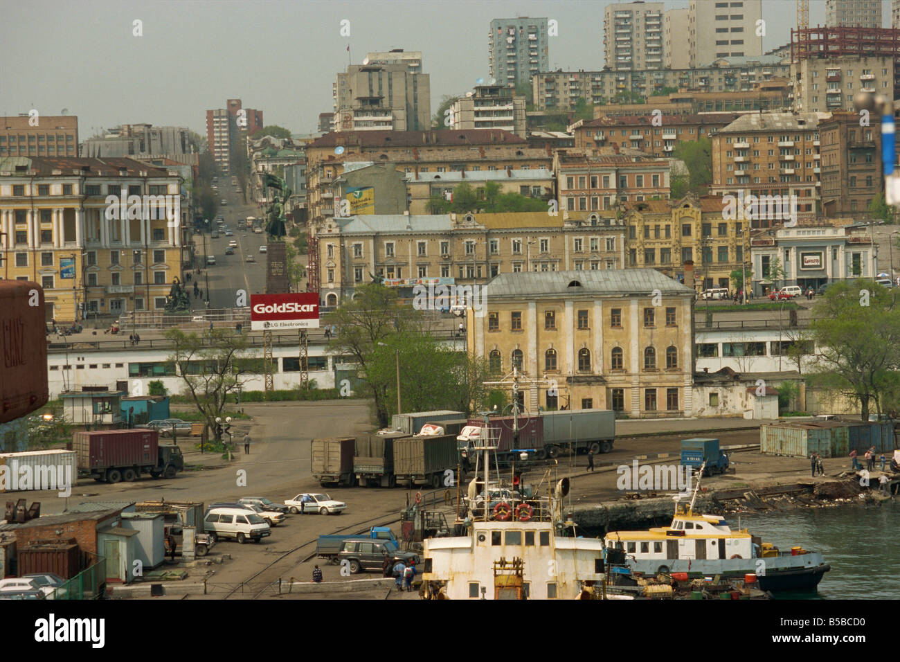 Stadt oberhalb des Hafens Wladiwostok Russisch Fernost Russland Europa Stockfoto