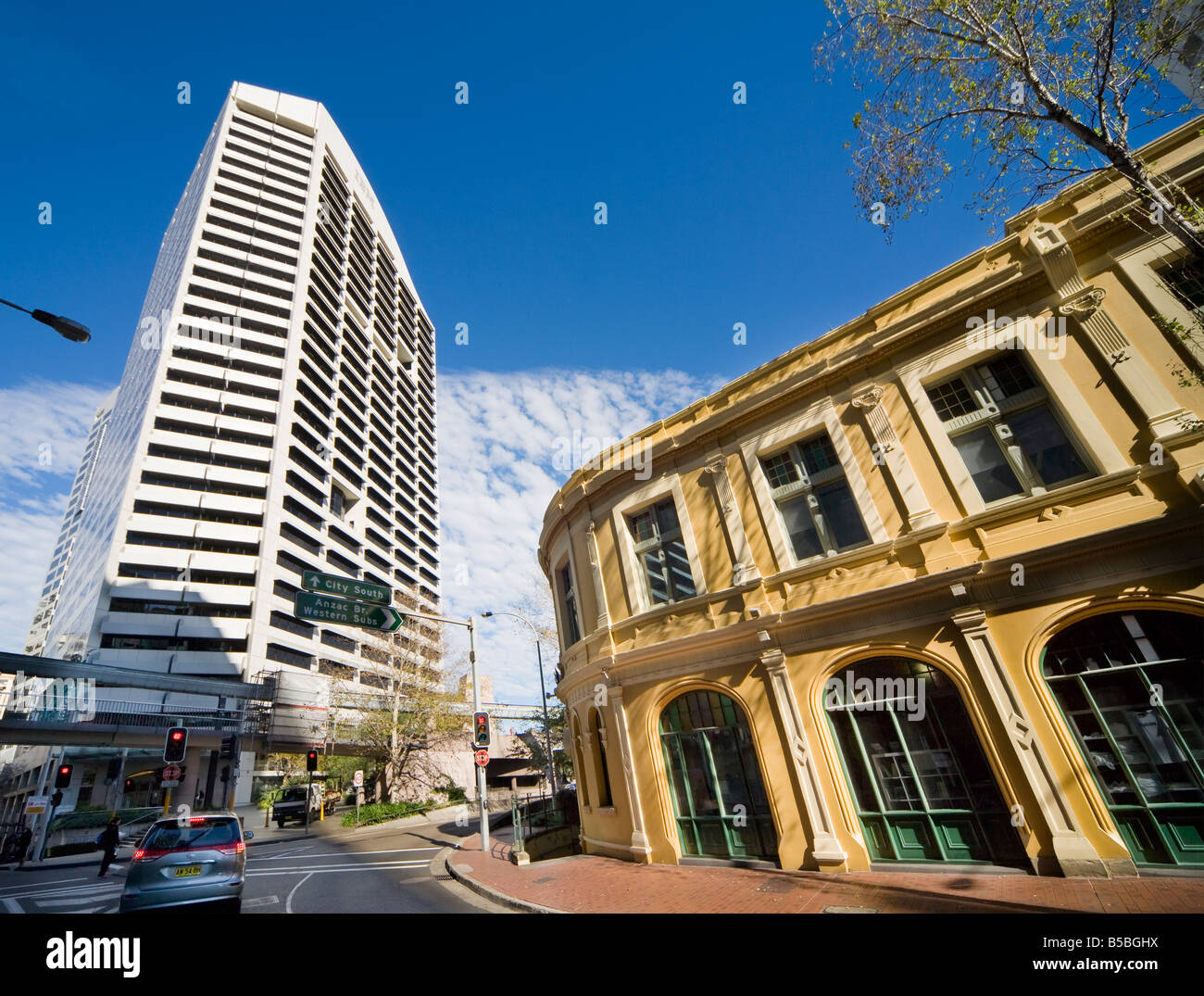 IBM Global Services Australia an der Ecke Markt & Sussex Straßen Sydneys. Auch: Rampe mit dem Western-Verteiler. Stockfoto