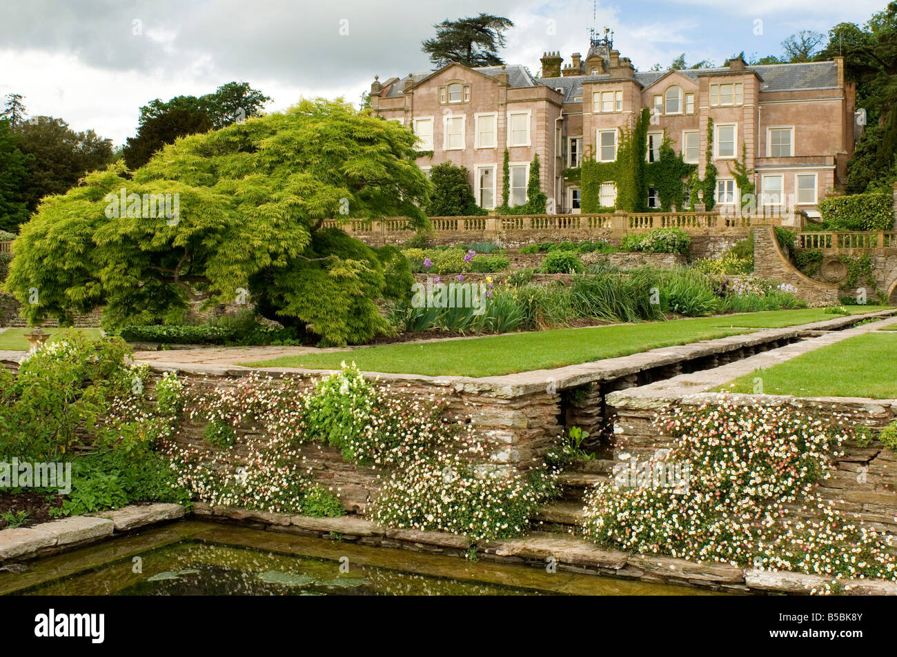 Garden, designed by Gertrude Jekyll und Edwin Lutyens
