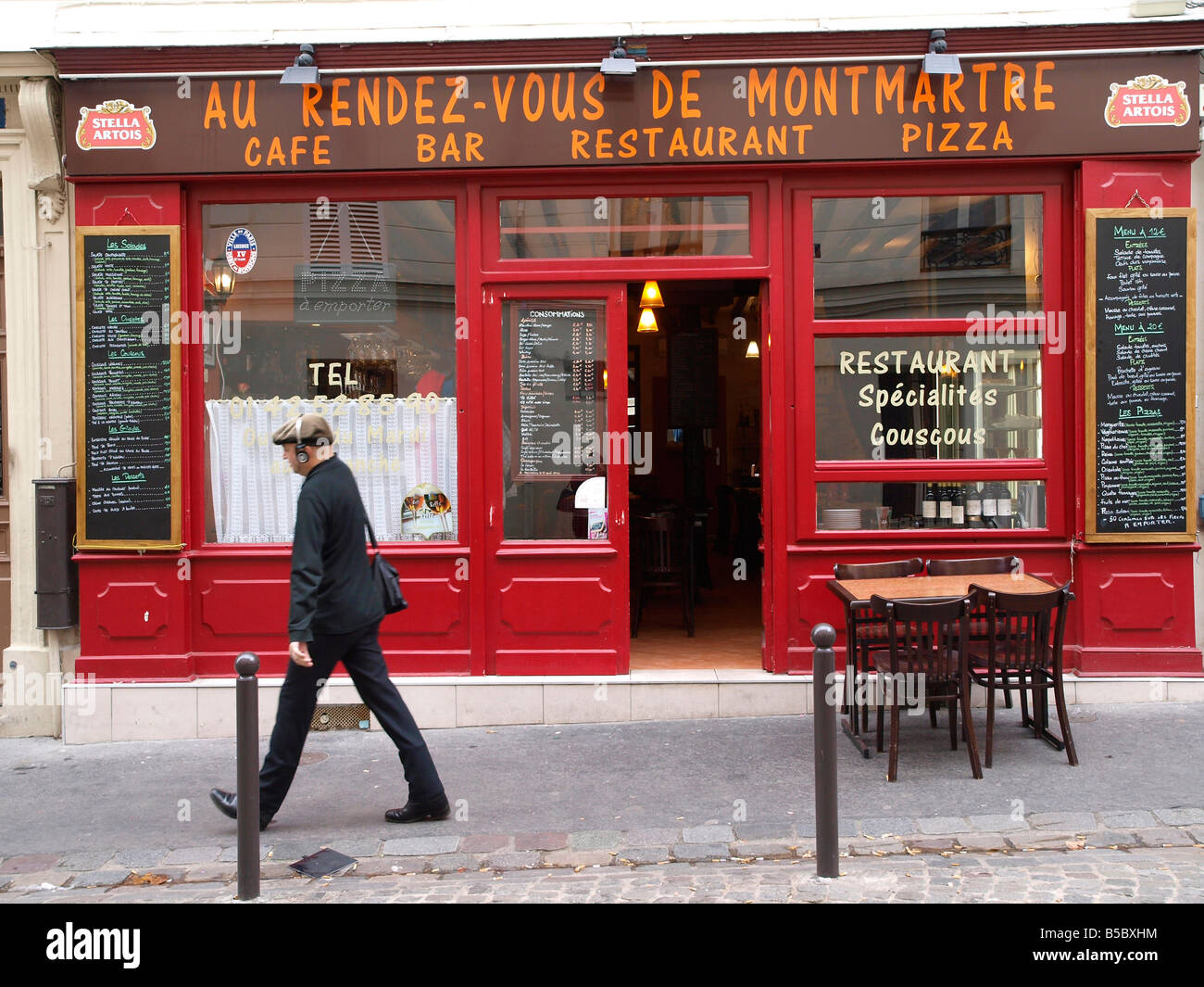 Au Rendez-Vous de Montmartre ein traditionelles Restaurant-Café, 15 rue La Vieuville Paris Stockfoto