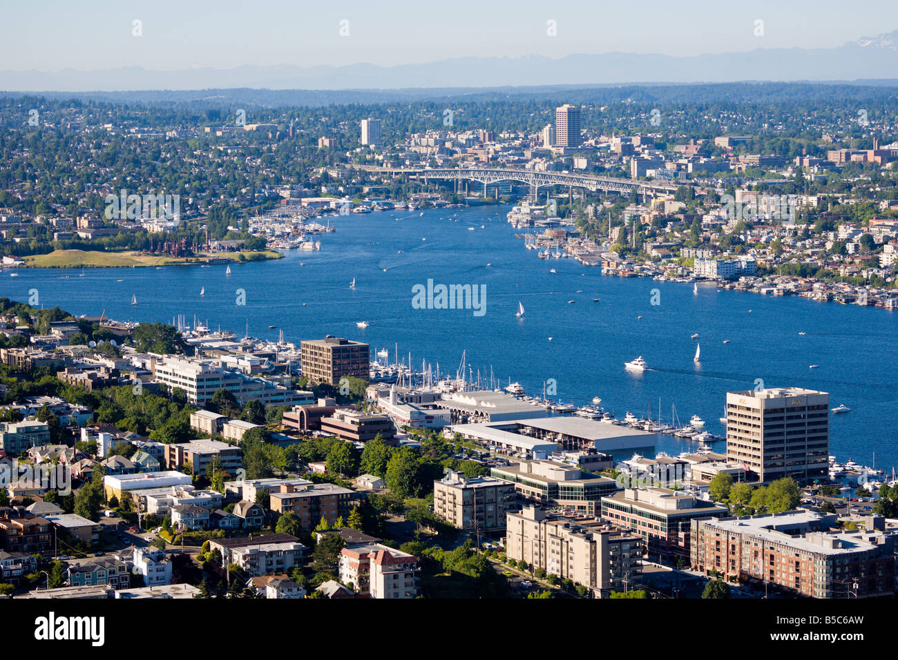 Boote Segeln am Lake Union in Seattle Washington Stockfoto