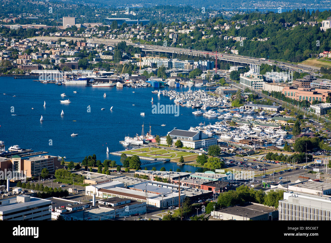 Boote Segeln am Lake Union in Seattle Washington Stockfoto