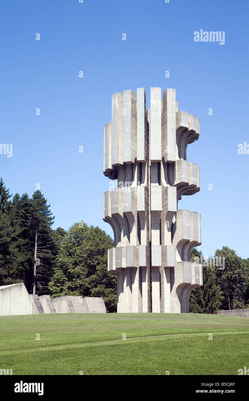 Bosnien Memorial Monument Mrakovica widmet sich den Tausenden von