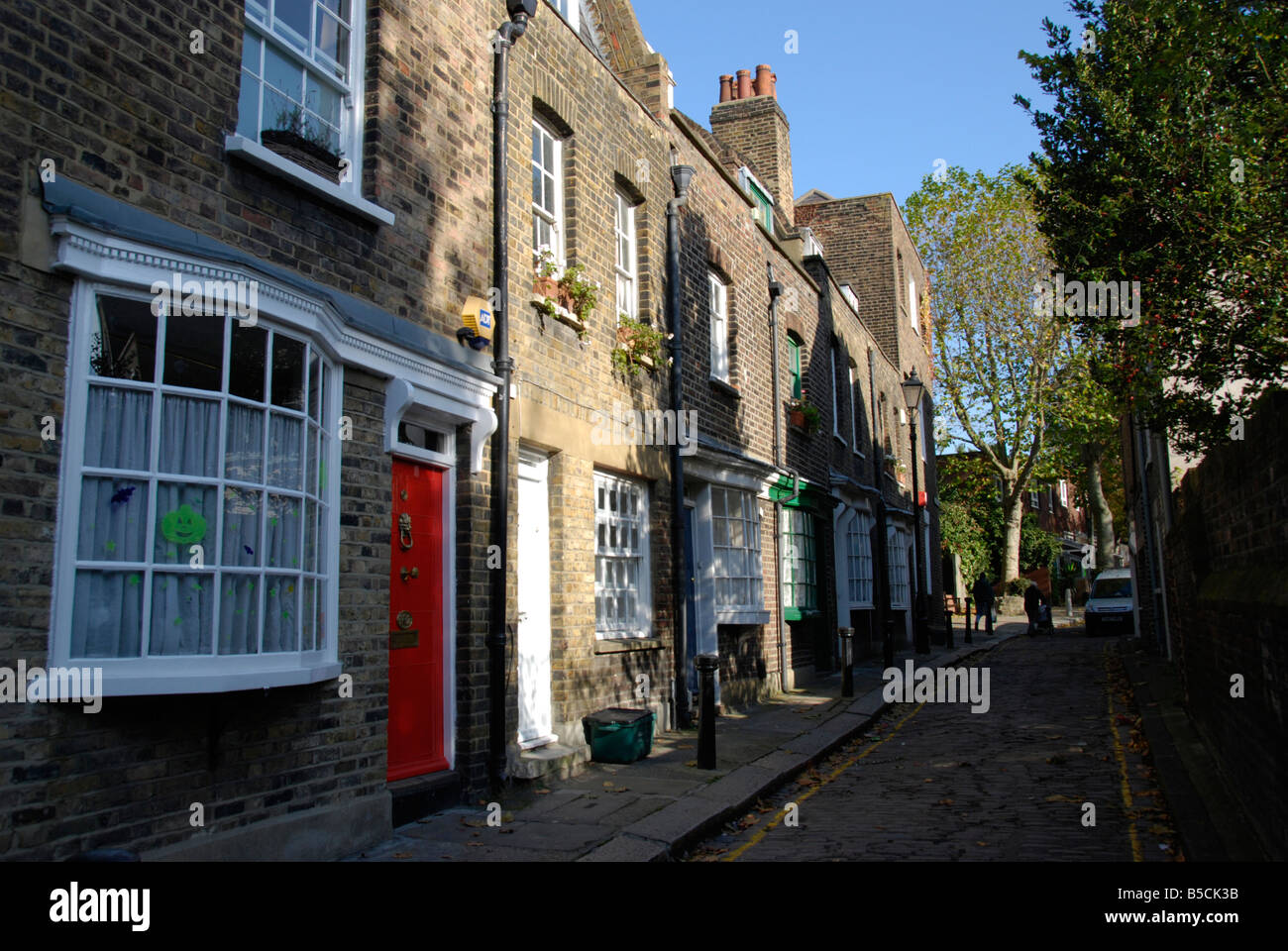 Kleine grüne Straße georgischen Terrasse Kentish Town London England Stockfoto