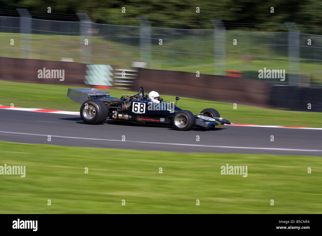 Ein altes Auto der klassischen Formel 2 auf Oulton Park Cheshire UK 2008 Stockfoto