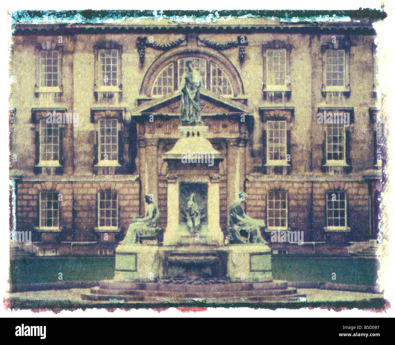 Polaroid Image Transfer der Gründer Statue König s College Cambridge Cambridgeshire England Großbritannien Europe Stockfoto