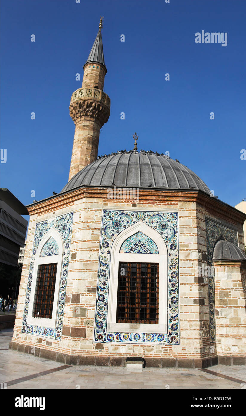 historische Konak-Moschee, im Jahre 1755 erbaut / Izmir-Türkei Stockfoto