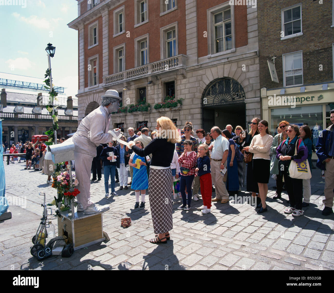 Straßenkünstler Covent Garden London England UK M Mawson Stockfoto