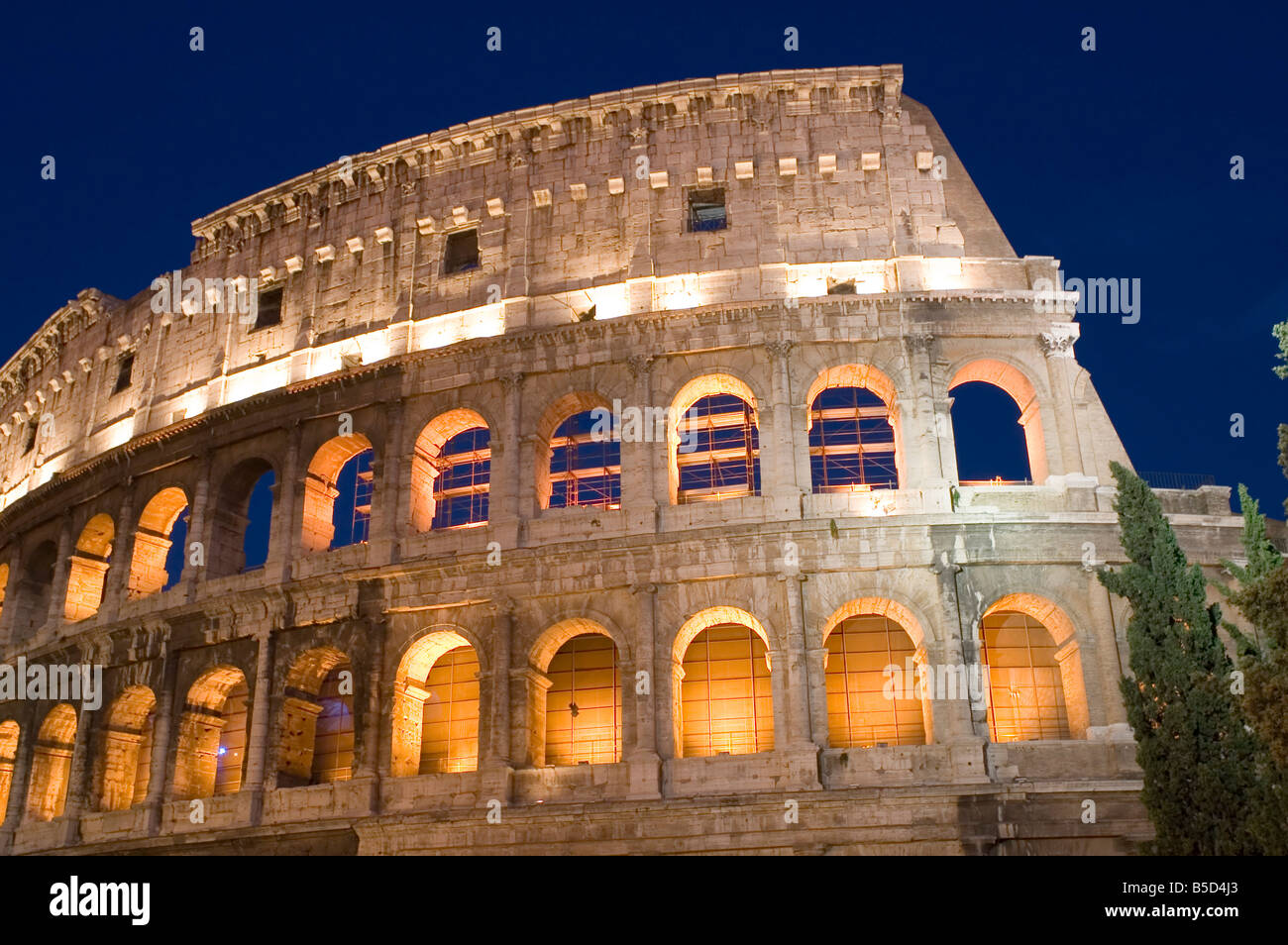 Italien ältere Amphitheater Kolosseum in Rom Stockfoto