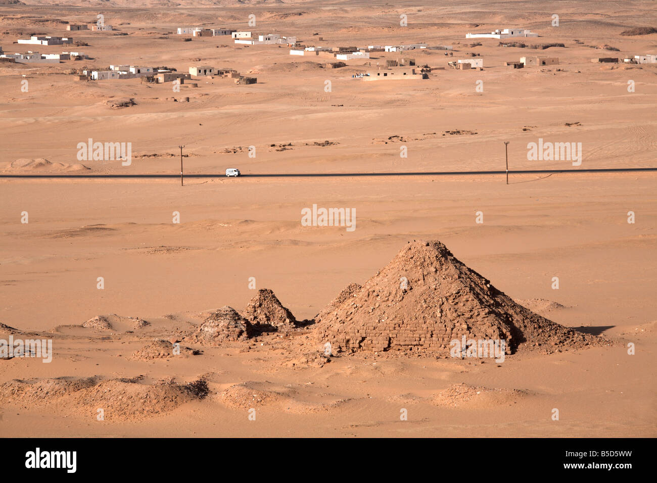 Die Pyramiden von Jebel Barkal, von Napata Königen benutzt während des 3. Jahrhunderts v. Chr., Karima, Sudan, Afrika Stockfoto