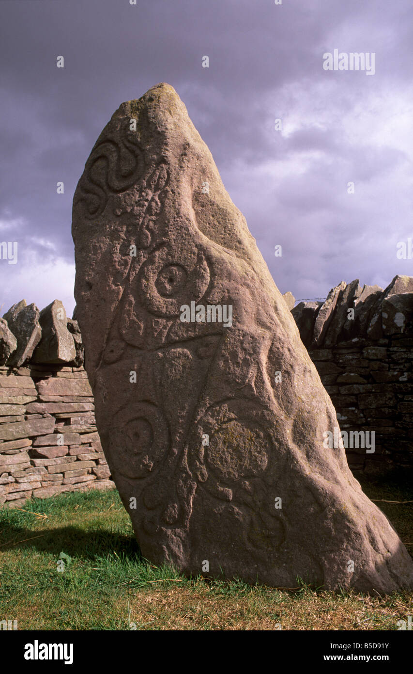 Stein mit piktische und frühe christliche Symbole, Aberlemno piktische Steinen, Aberlemno, Angus, Schottland, Europa Stockfoto