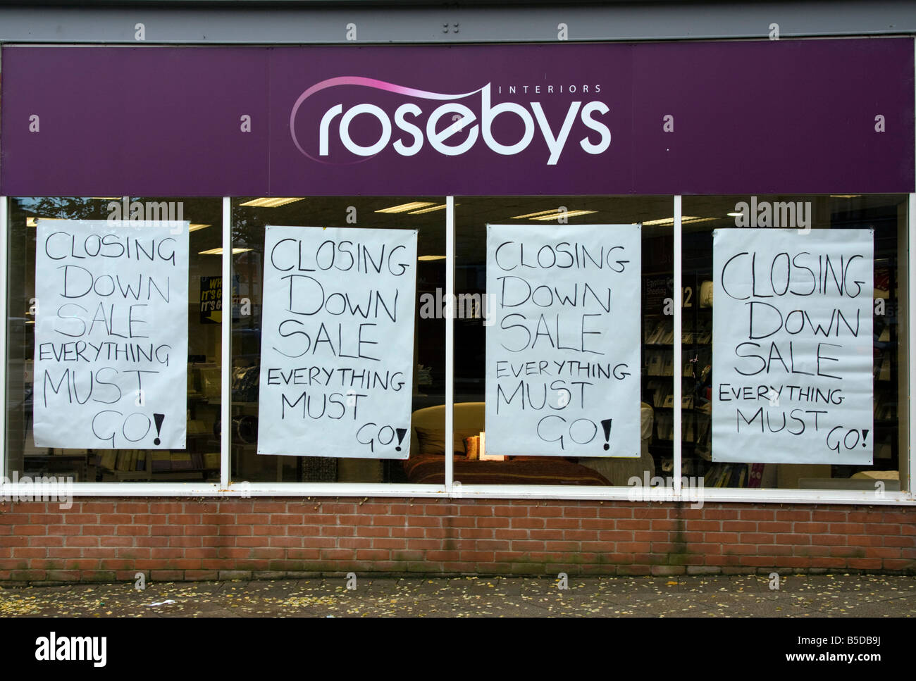 Rosebys Verkauf Aylesbury Buckinghamshire Schließung Stockfoto