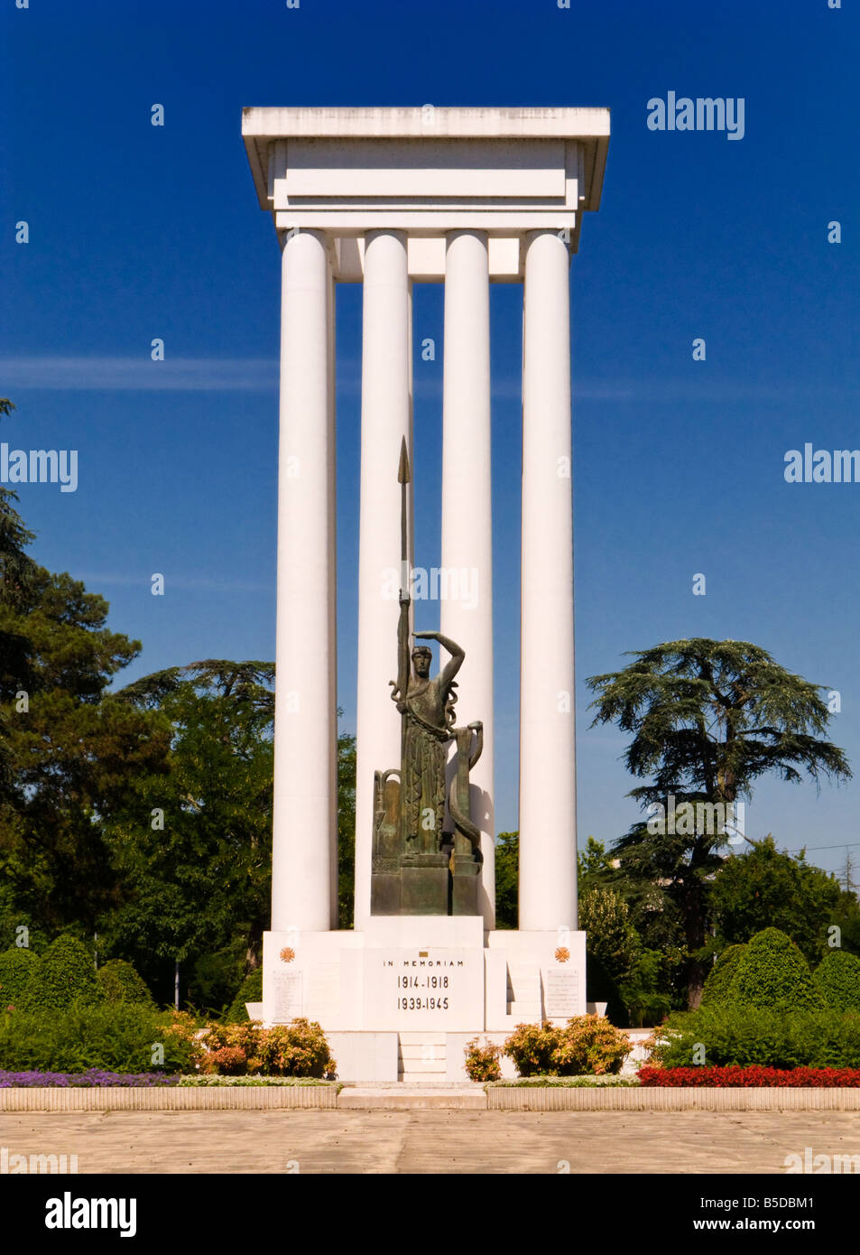 Denkmal für die Toten der beiden Weltkriege in Montauban Tarn et Garonne Frankreich Europa Stockfoto