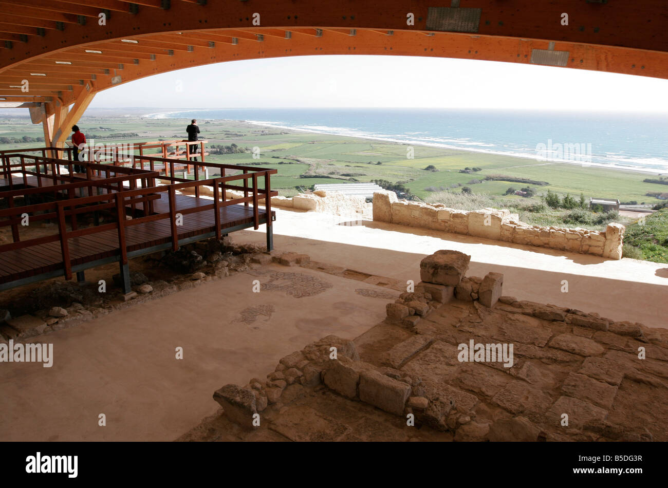 Die Nebengebäude des Eustolios in Kourion im Süden Zyperns mit Blick auf das Mittelmeer Stockfoto