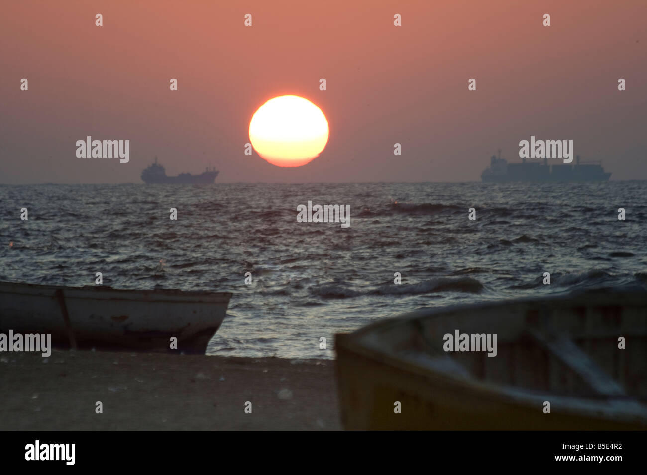 Versand Frachter am Mittelmeer in Alexandria Ägypten Stockfoto