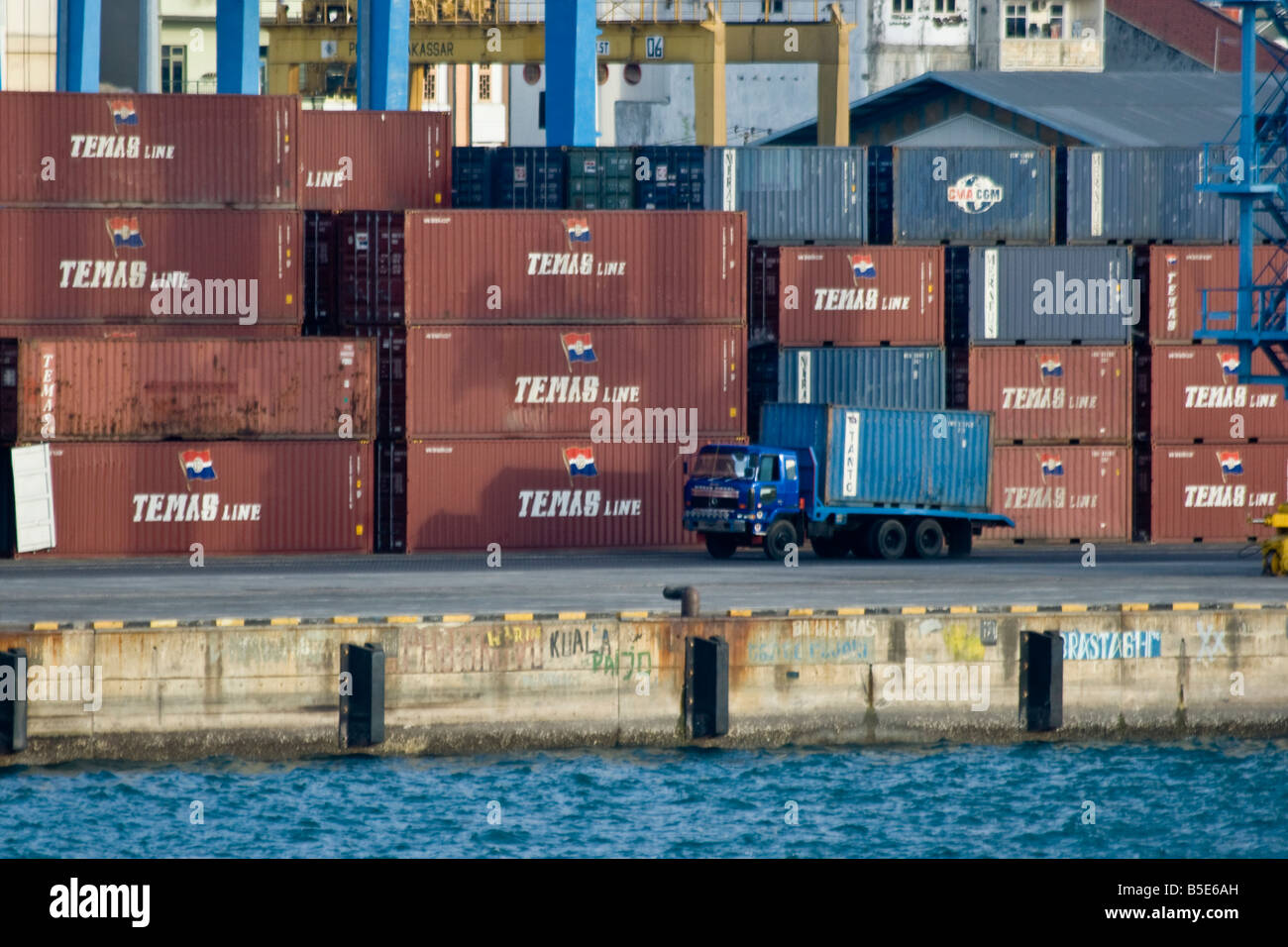 Verschiffungshafen in Makassar auf Sulawesi in Indonesien Stockfoto