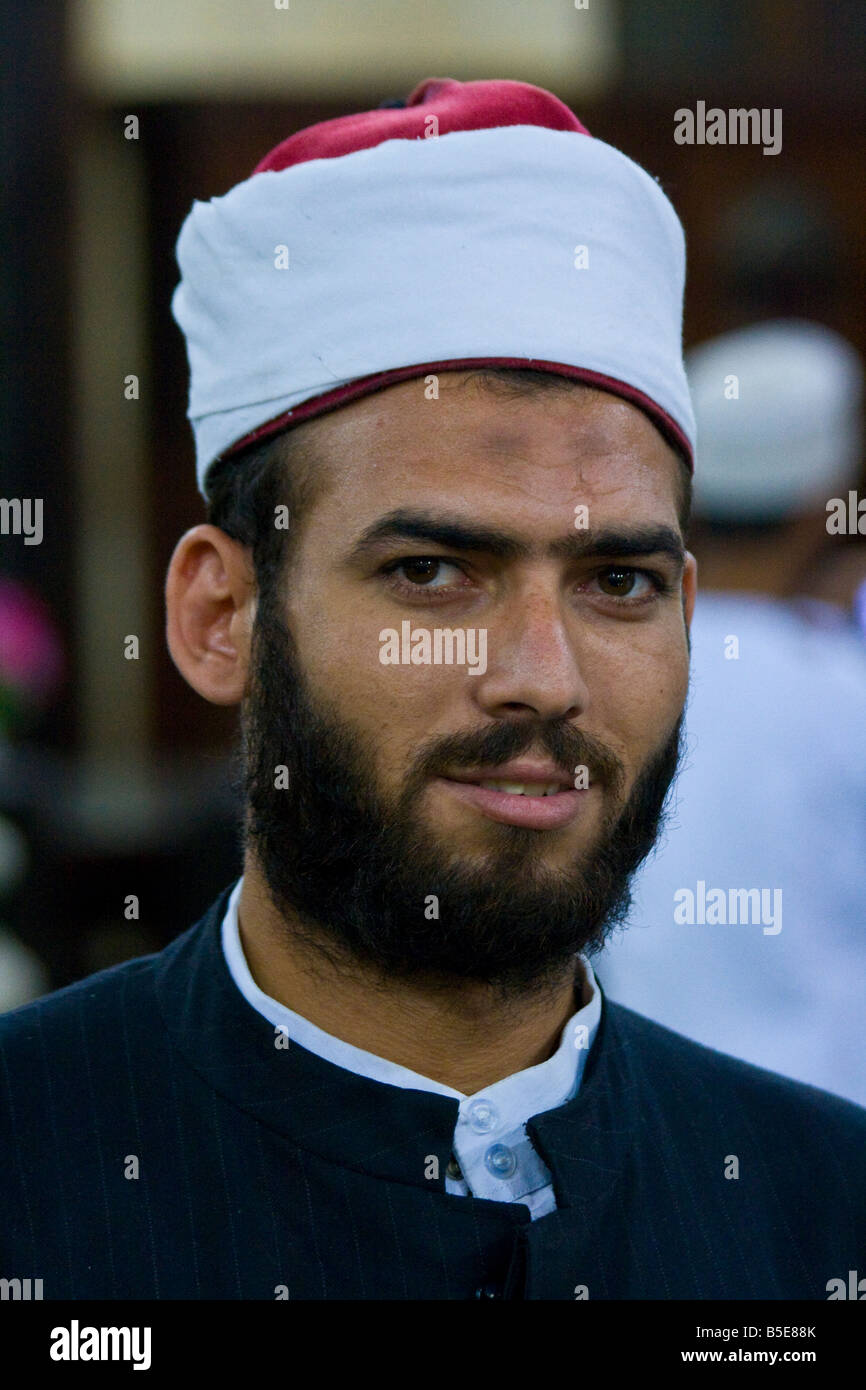 Muslimischer Gelehrter Al-Azhar-Moschee und Islamische Universität in islamischen Kairo Ägypten Stockfoto