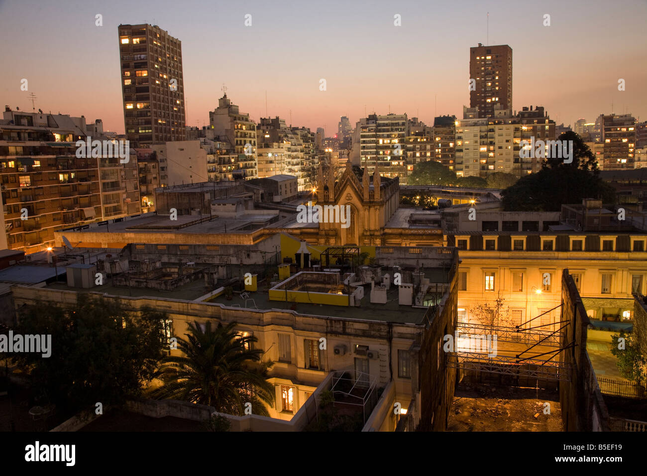 Sonnenuntergang über Recoleta, Buenos Aires Stockfoto