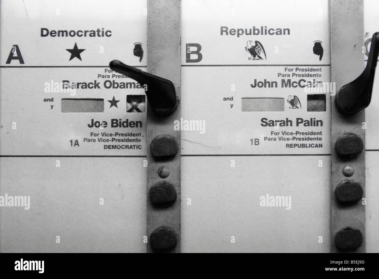 Voting Booth close-up, Vereinigte Staaten, Präsidentschaftswahl 2008 Barack Obama gegen John McCain Stockfoto