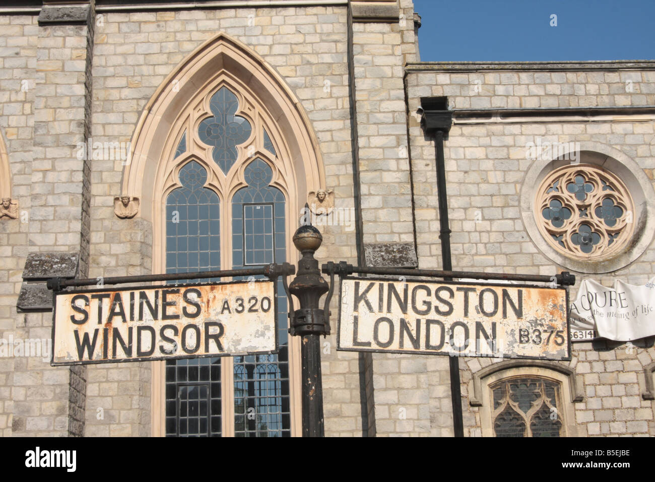 Staines Windsor Kingston London "Verkehrszeichen" Stockfoto