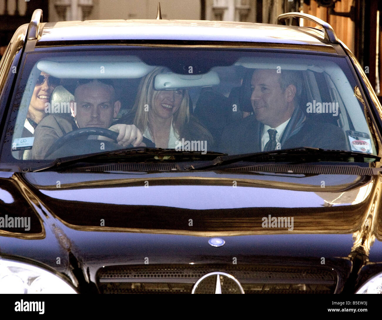 Heather Mills verlässt der High Court nach einem weiteren Tag in der Scheidung Siedlung Anhörung mit Sir Paul McCartney Stockfoto