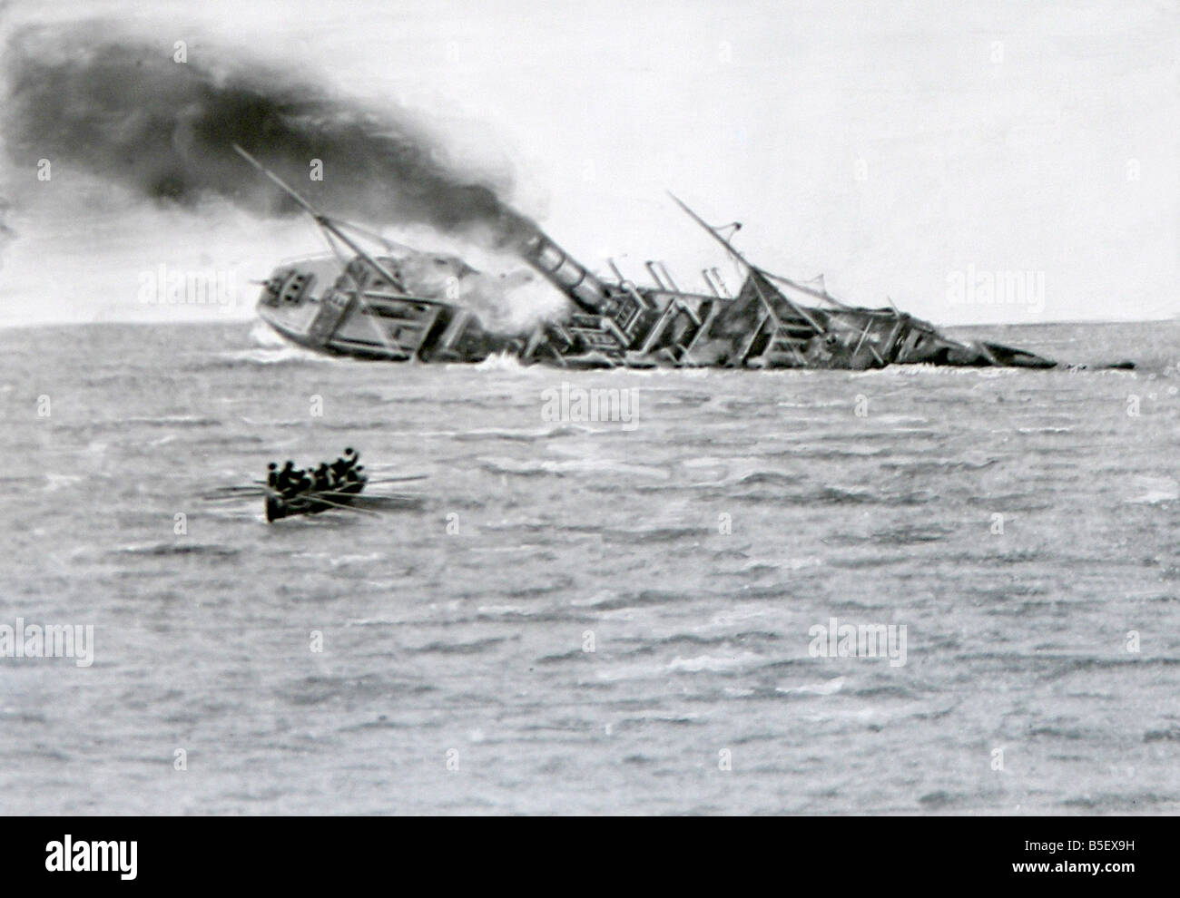 Die torpediert Liner Justicia untergeht. &#13; &#10; 28. Juli 1918 &#13; &#10; OP732F Stockfoto