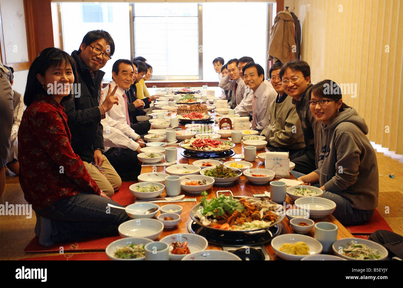 Menschen in einem Restaurant, Seoul, Südkorea Stockfoto