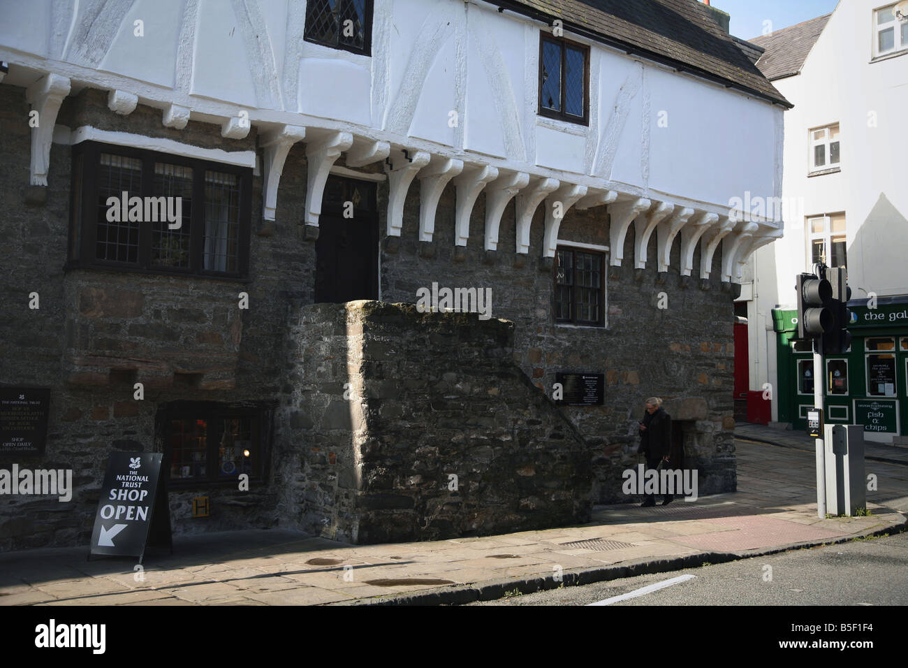 Älteste Gebäude in der Stadt Conwy, Aberconwy House, gebaut ca. 1300AD, jetzt eine National Trust-Eigenschaft Stockfoto