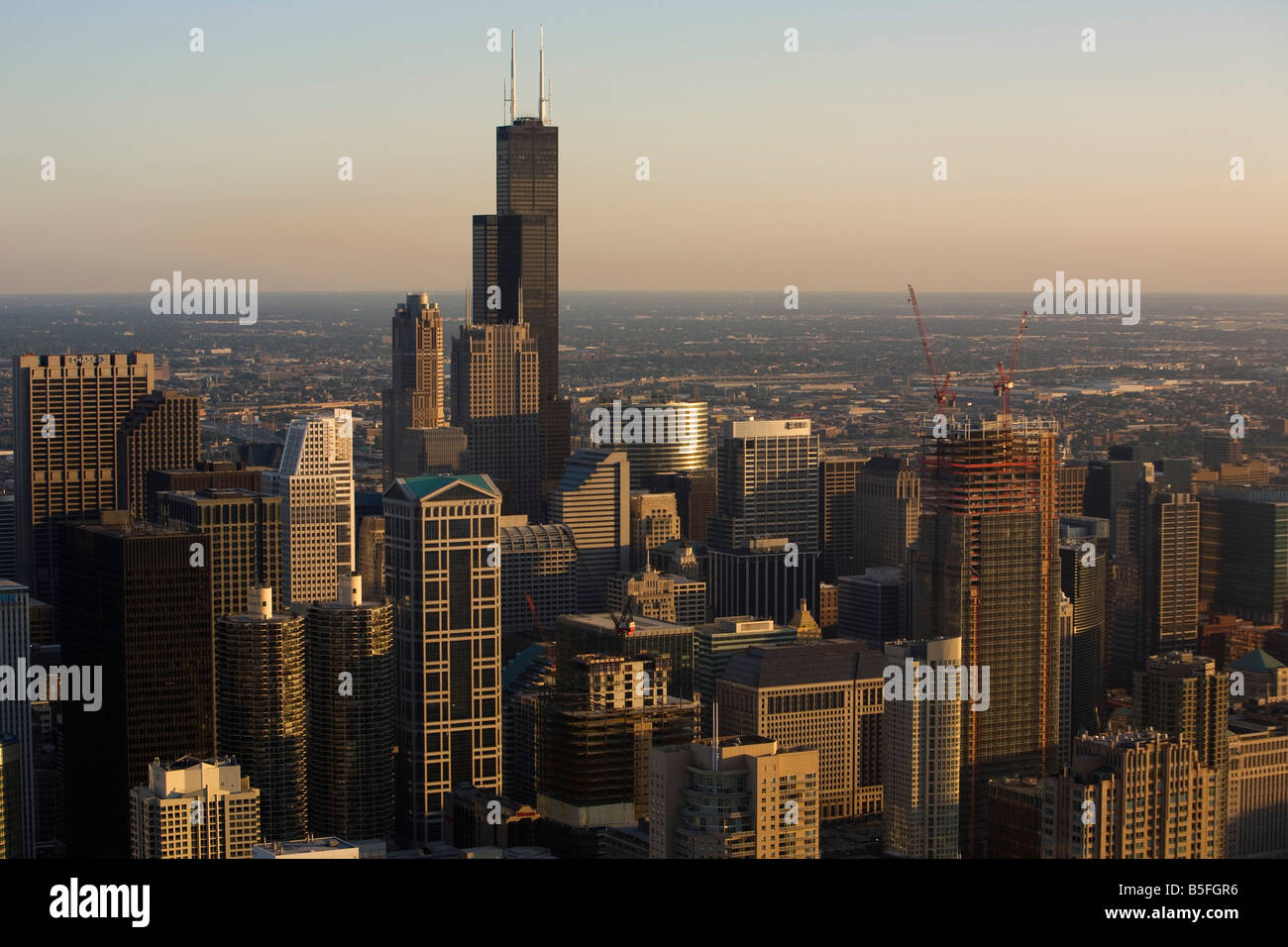 Ein Blick auf Chicagos Innenstadt mit dem Sears Tower aus dem John Hancock Center-Observatorium Stockfoto