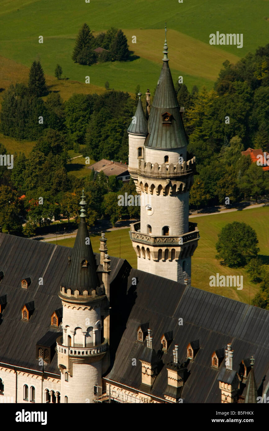 Vogelperspektive von Schloss Neuschwanstein in Schwangau in der Nähe von Fuessen Allgaeu Bayern Stockfoto