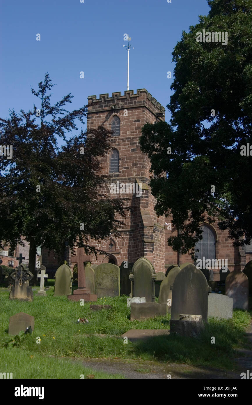 Pfarrkirche St. Maria und St. Helena, Neston Stockfoto