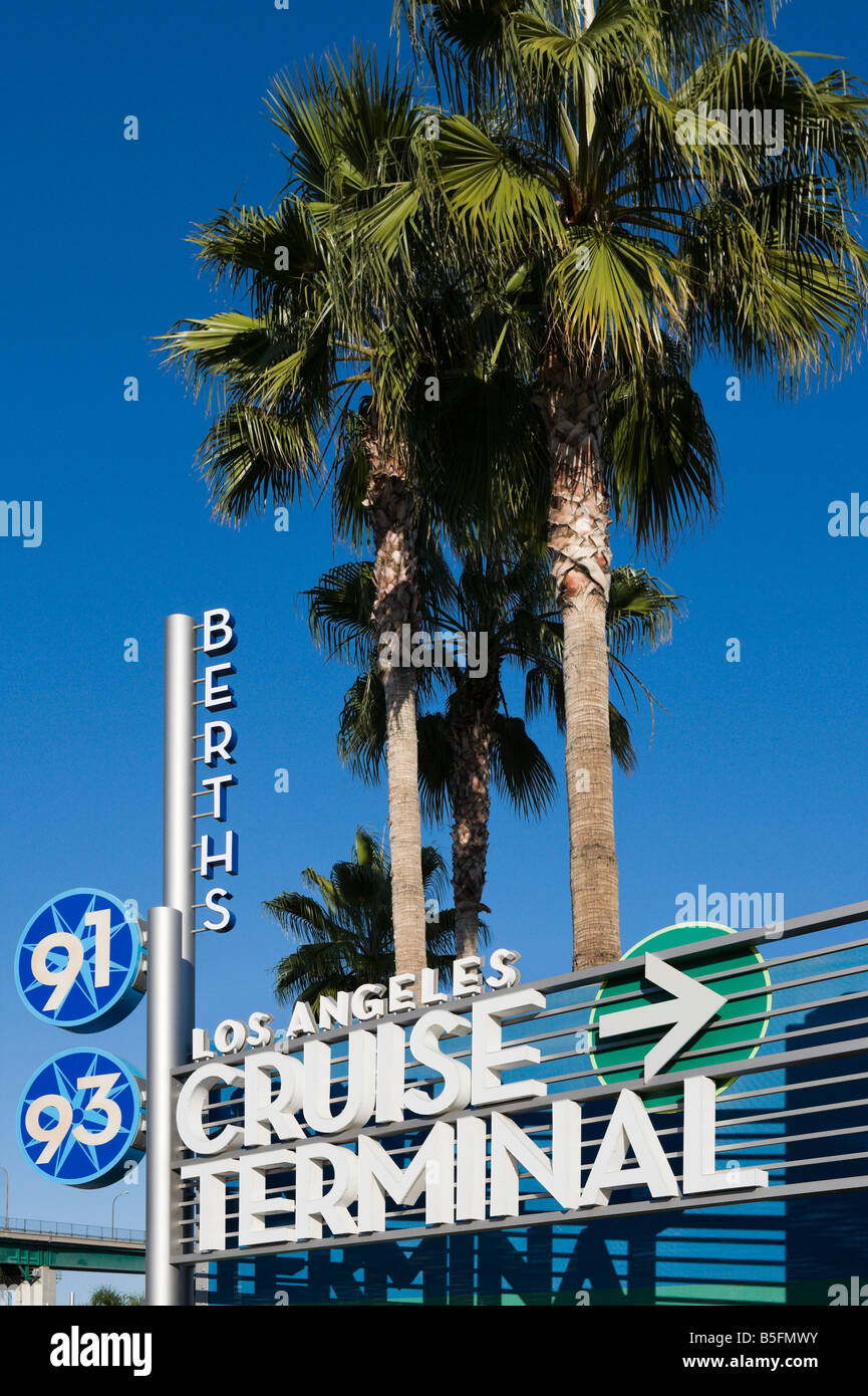 Melden Sie sich am Eingang zum Cruise Terminal im Hafen von Los Angeles, San Pedro, Los Angeles, Kalifornien, USA Stockfoto