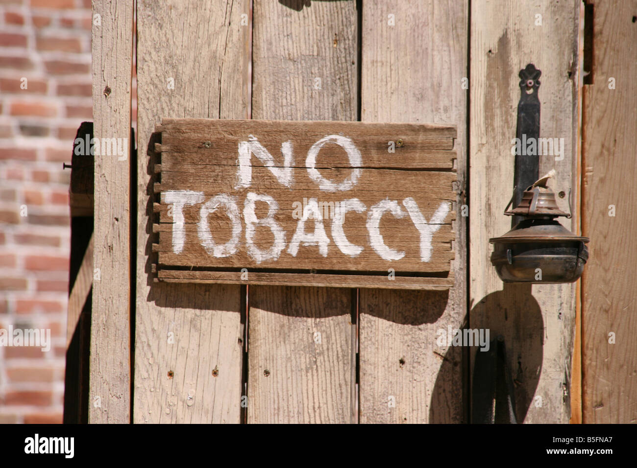 Hölzerne Tabak Zeichen, keine Tobaccy Stockfoto